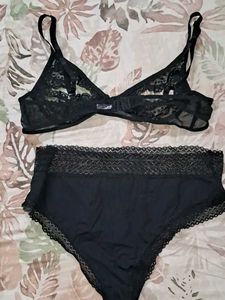 Sexy Black Lacy Honeymoon Bra &amp; Panty Lingerie Set