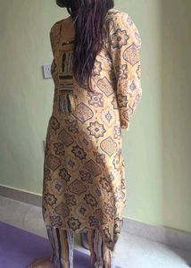 Stylish Printed Kurta Set