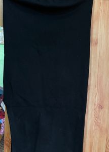 Chic Black Midi Skirt with Slit
