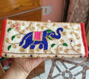 Beautiful Pack of 2 - Sling bag &amp; Clutch