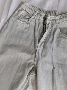 Khaki Boyfriend Jeans