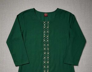 Elegant Green Kurta with Embellishment