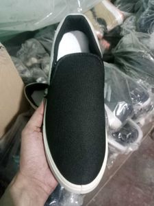 NEW NO USED CASUAL SHOES,