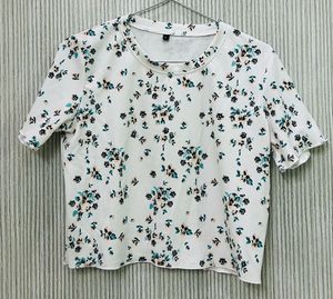 Floral Print Knit Top