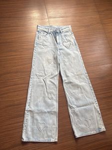 Light Wash Heart Embellished Jeans