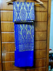 Item-KBG194/New/Unused Pure Wool Shawl