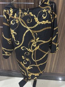 Chic Black &amp; Gold Chain Print Top bust 44-46