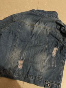 💙Classic Blue Denim Jacket with Distressed Detail