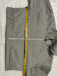 Gray Zip-Up Hoodie - Casual Comfort