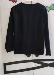 Black "Stronger" Graphic Sweatshirt