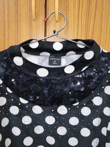 Girls Velvet Stretchable Party Top With Sequin Wo