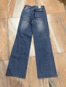 Straight Leg Denim Ripped Jeans