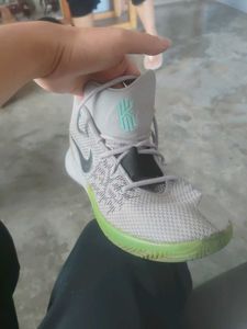 Nike Men's Grey Running Shoes