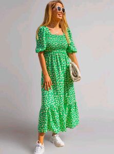 Daisy Smocked Puff Sleeve Top