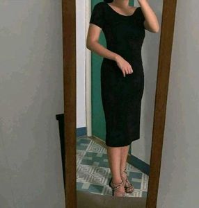 Elegant Black Short Sleeve Dress