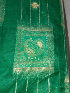 Elegant Green &amp; Gold Banarasi Silk Saree