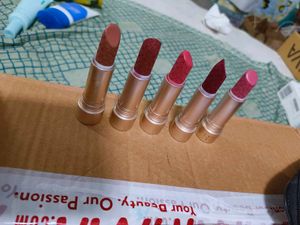 kay beauty Set of 5 Matte Lipsticks