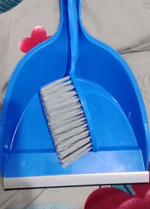 Dust Pan With Brush