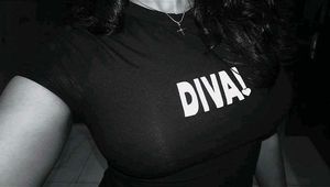 Cute Black Crop Top "DIVA!"