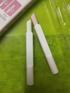PLUSH Swipe Face Razor