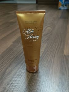 Milk&amp; Honey Sugar Scrub