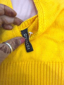H&amp;M Divided Yellow Knit Sweater