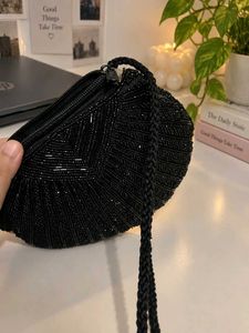Vintage Y2K Black Beaded Shell Purse