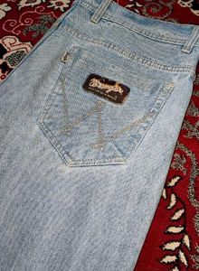 Wrangler Light Wash Baggy Denim Jeans