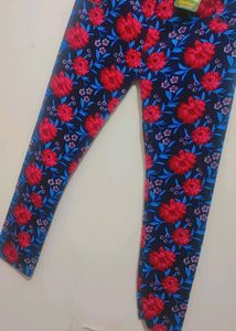 Navy Blue Color Pink Flower Printed Winter Legging