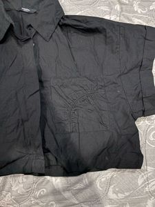 Black Short Sleeve Collared Top