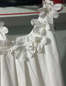 Balloon White Sleeveless Top