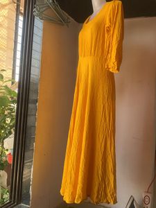 Yellown Gown