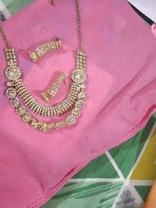 Neck Set With Earing