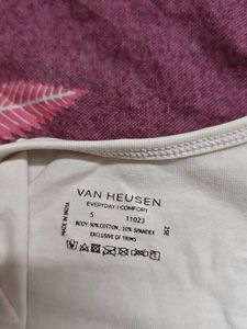 Van Heusen White Sports Bra ( Size- S)