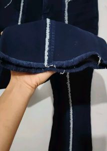 combo pack of jeans and oversized crop tshirt