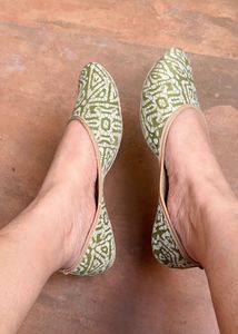 Ethnic Printed Juttis – Size 12 (EU 40)