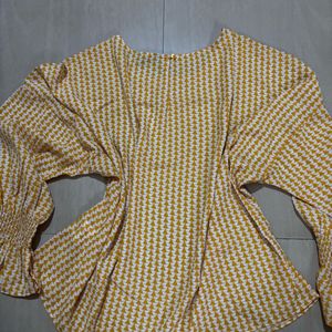 Stylish Yellow Geometric Print Top
