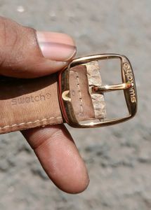 Swatch Irony Rosa Perlata YNG101 Gold Tone Watch