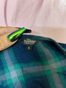 Slim and cute Cheque shirt