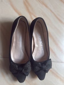 Chic Black Bow belly