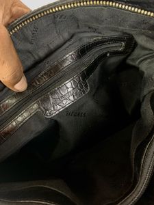 SSAMZIE Vintage Black Croc-Embossed Shoulder Bag