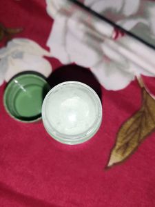 Green alovera mask stick from 🇦🇪