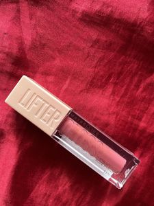 Maybelline New York Smooth And Non Sticky Gloss