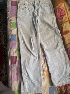 Urbanic light wash jeans