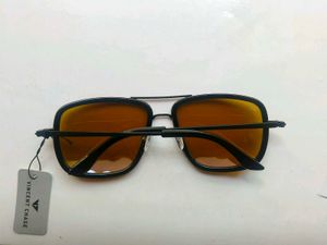 Stylish Aviator Sunglasses
