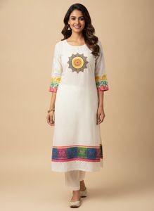 Elegant Off-White Printed Kurta