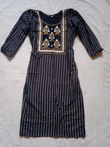 Stylish Blue Striped Embroidered Kurta