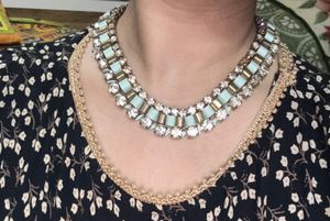 Beautiful crystal necklace & bracelet set