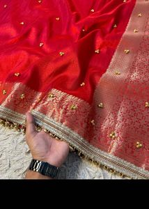 Viral Gungarooo Red Silk Saree with Embel
