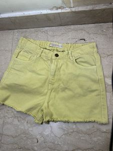 🍋 Yellow Denim Shorts branded